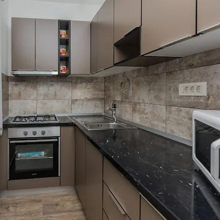 Mutak By Interhome Vir