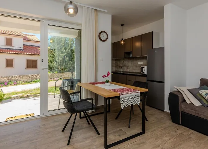 Mutak By Interhome *