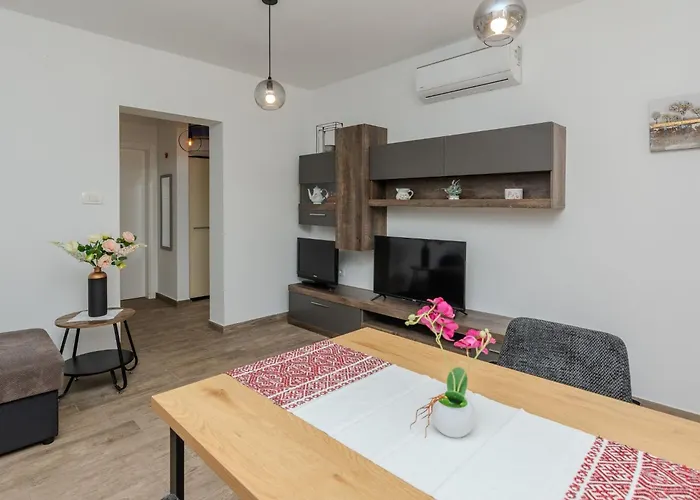 Mutak By Interhome * Vir